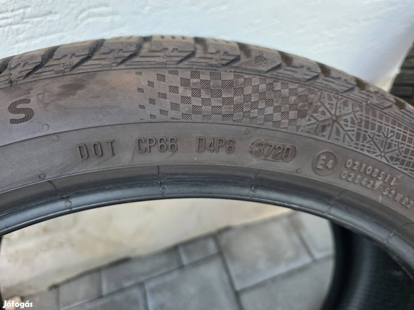 245/40r19 Continental téligumi 