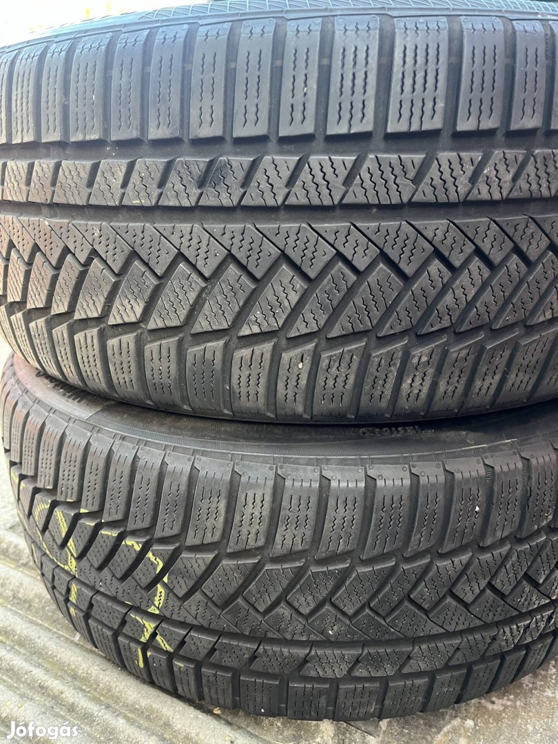 245/45R19 teligumi elado(2db)