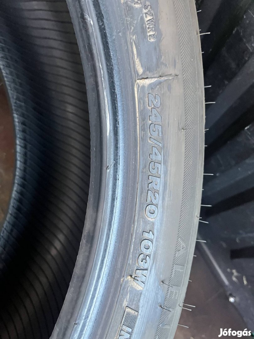 245/45R20 ,275/40R20 nyarigumi elado