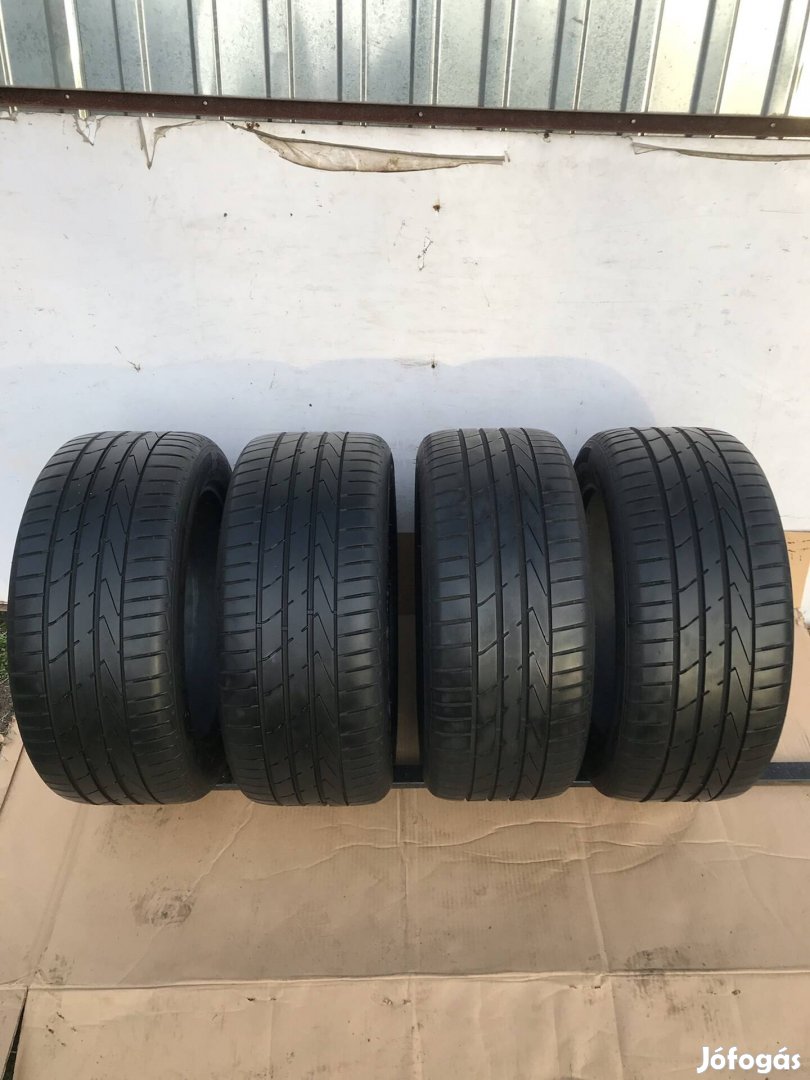 245 45 17 Hankook 245/45r17 nyári gumi garnitúra eladó.