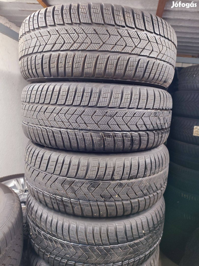 245/45-18 Pirelli gumiabroncs garnitúra téli!