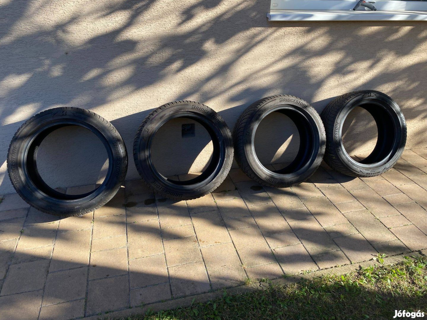 245-45-18 téligumi, BMW5