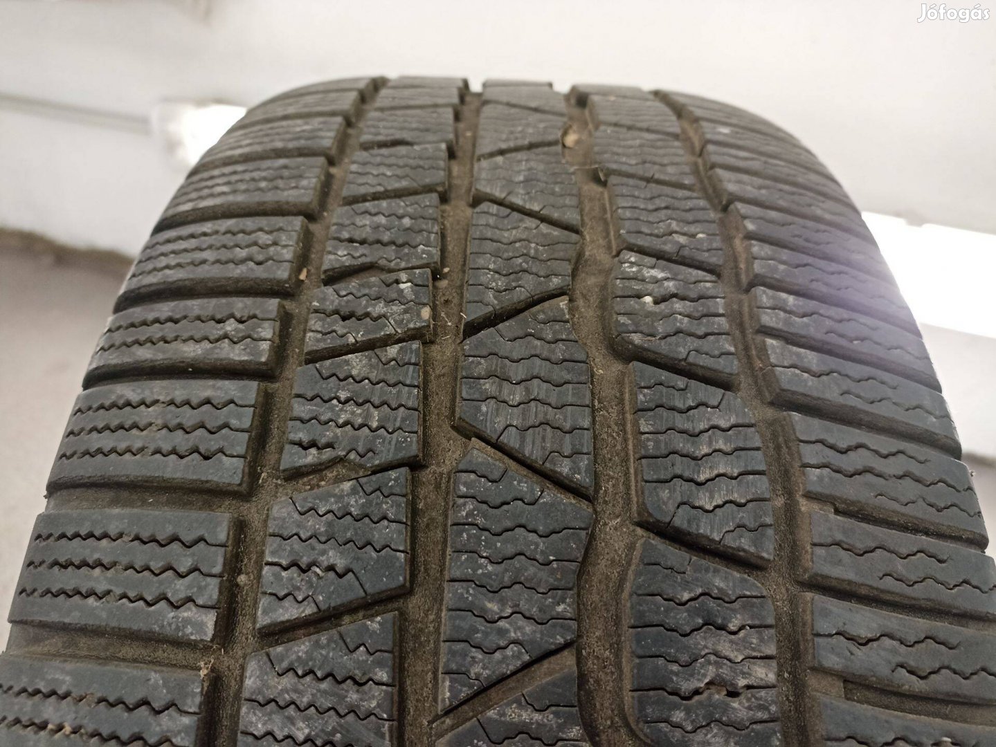 245/45 R17 Continental téligumi