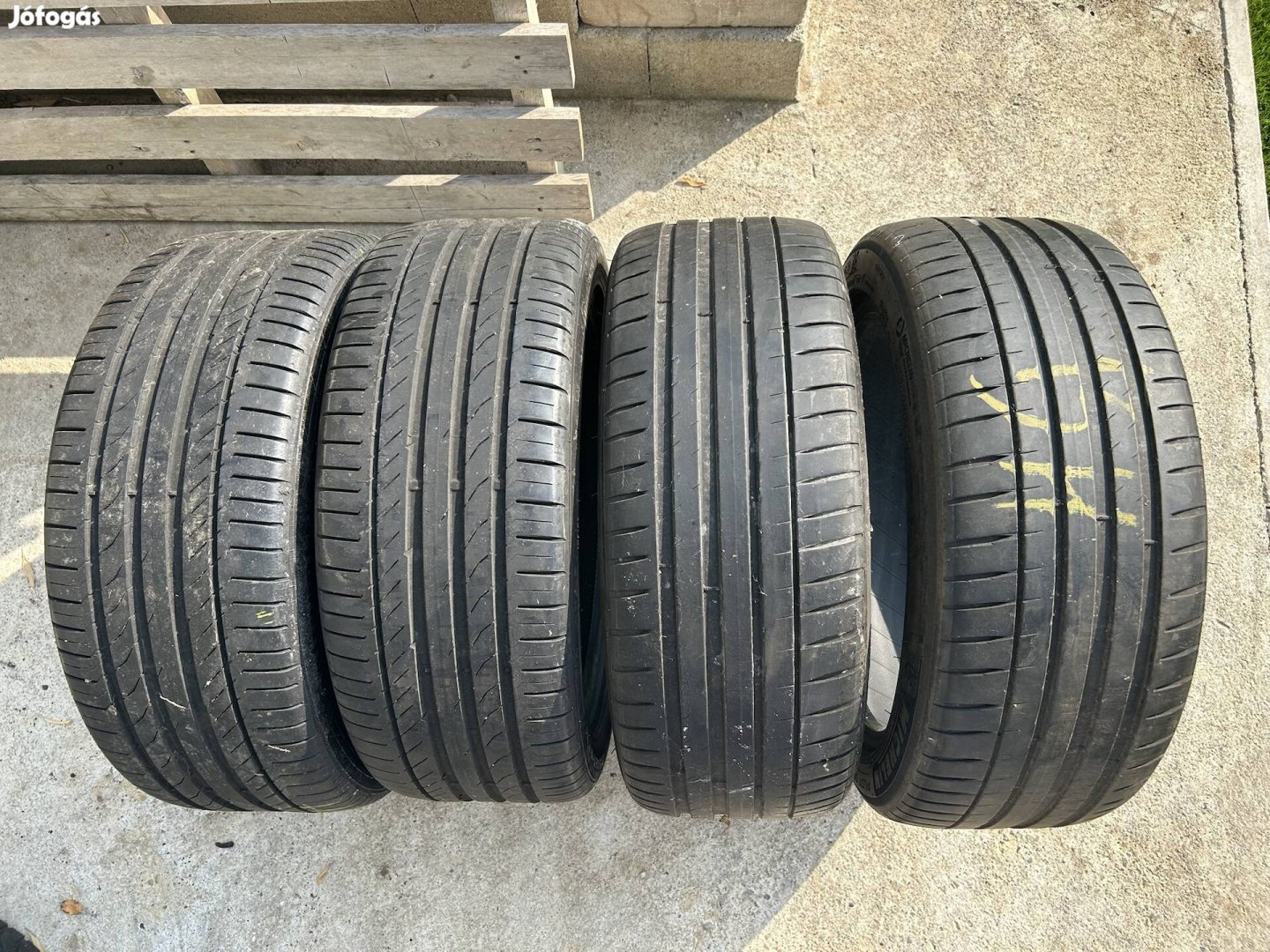 245/45 R19 nyári gumik