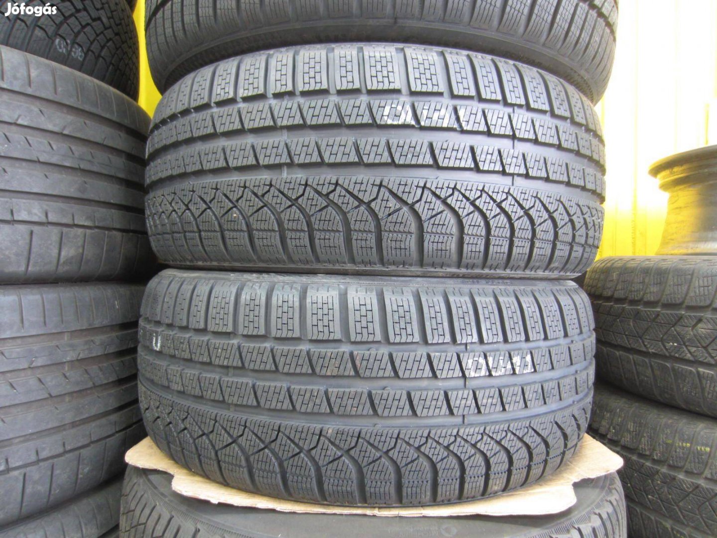 245/45 R20 Pirelli Pzero Winter 103V