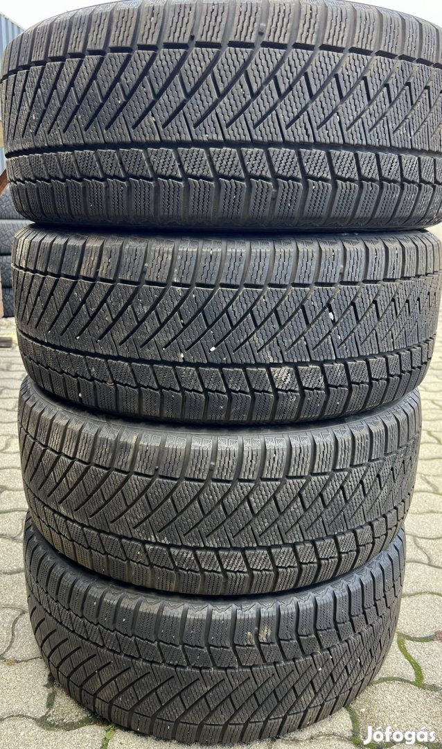 245/45 R20 Téli gumi Continental Xc40 hyundai kia honda xc60 20"