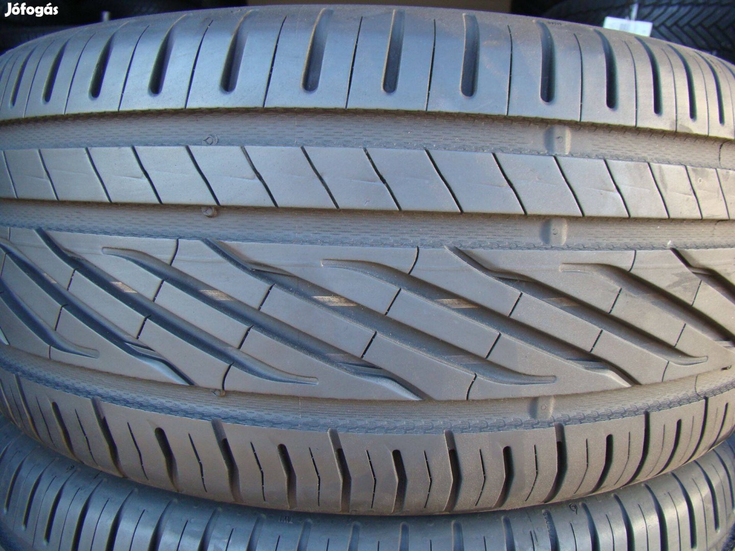 245/45 r17 Unirolyal nyári gumi 245/45r17