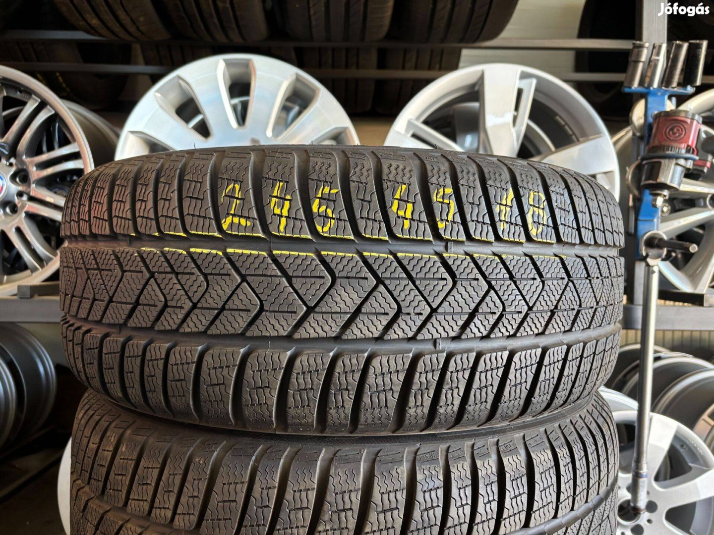 245/45 r18 Pirelli Winter Sottozero téligumi 4db 245/45r18 garnitúra