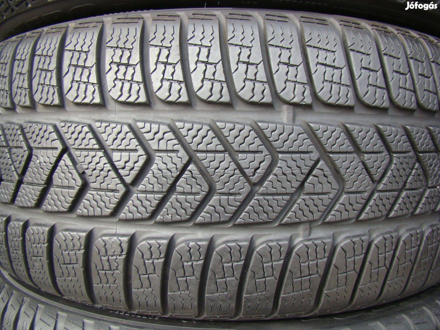 245/45 r19 Pireeli 2021-es téli gumi 245/45r19