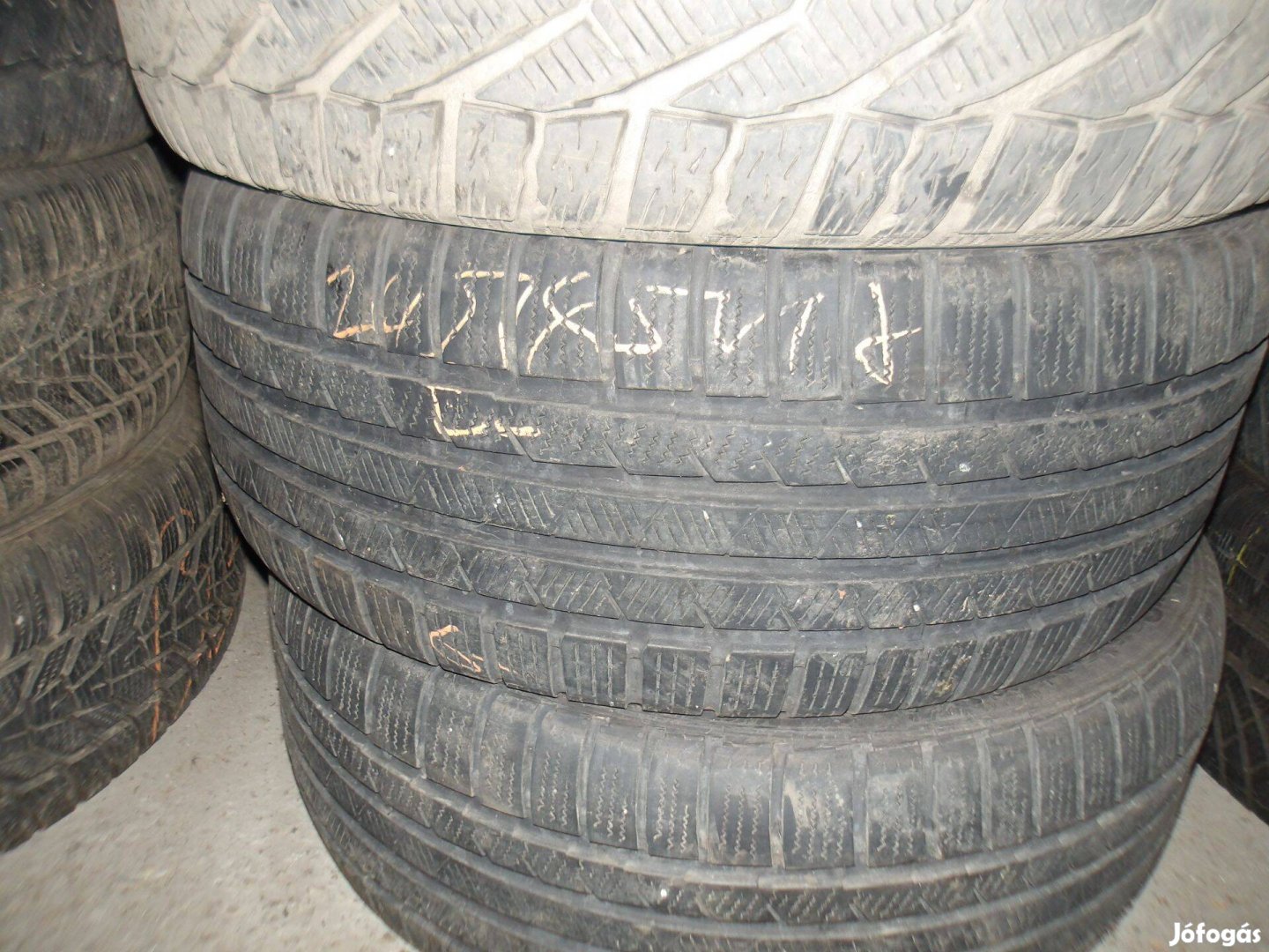 245/45r18 Continental téli gumik ajándék szereléssel