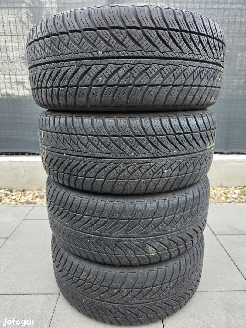 24545r18 goodyear rsc téli gumi