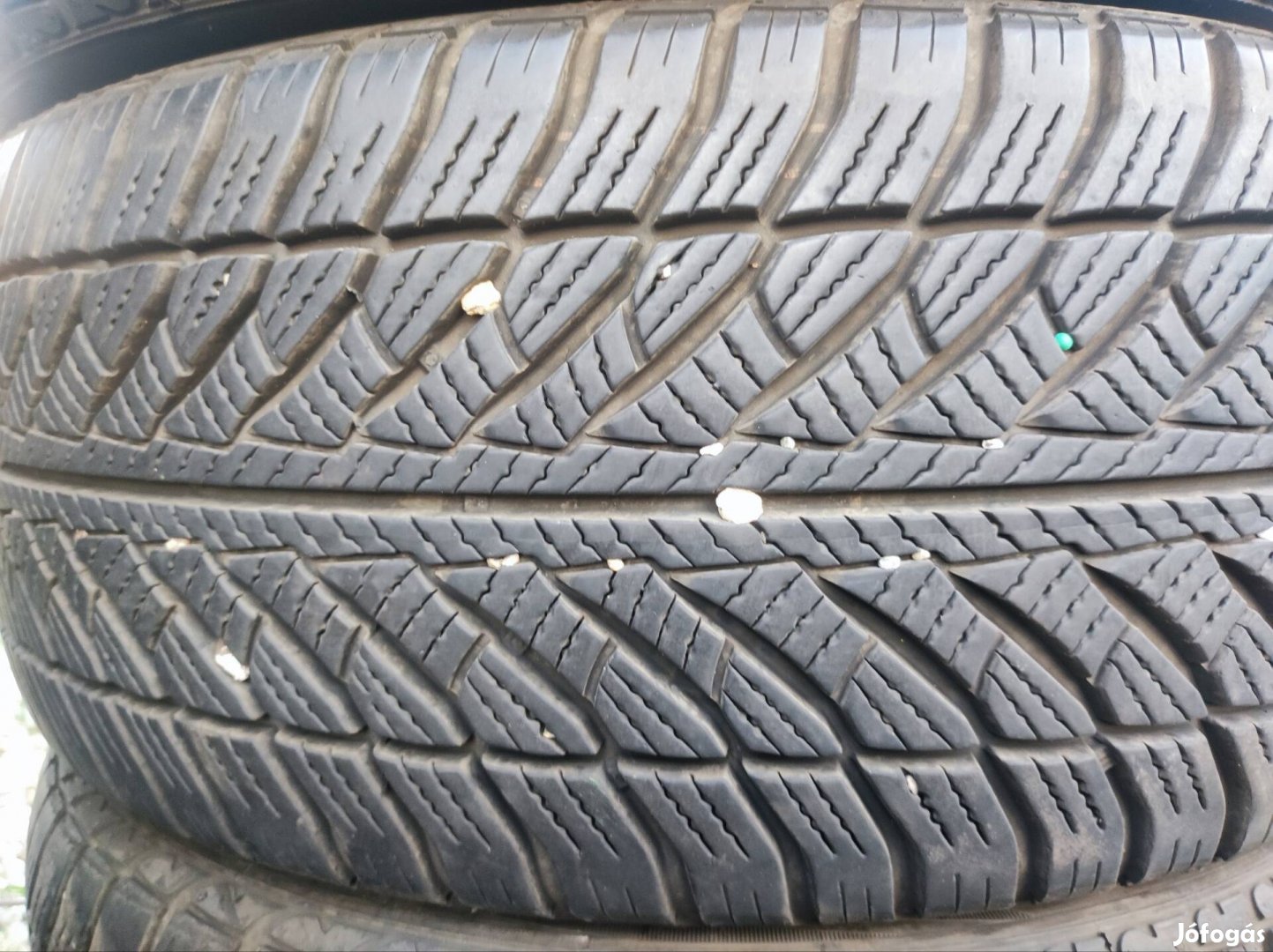 245/45r18as Goodyear téligumi