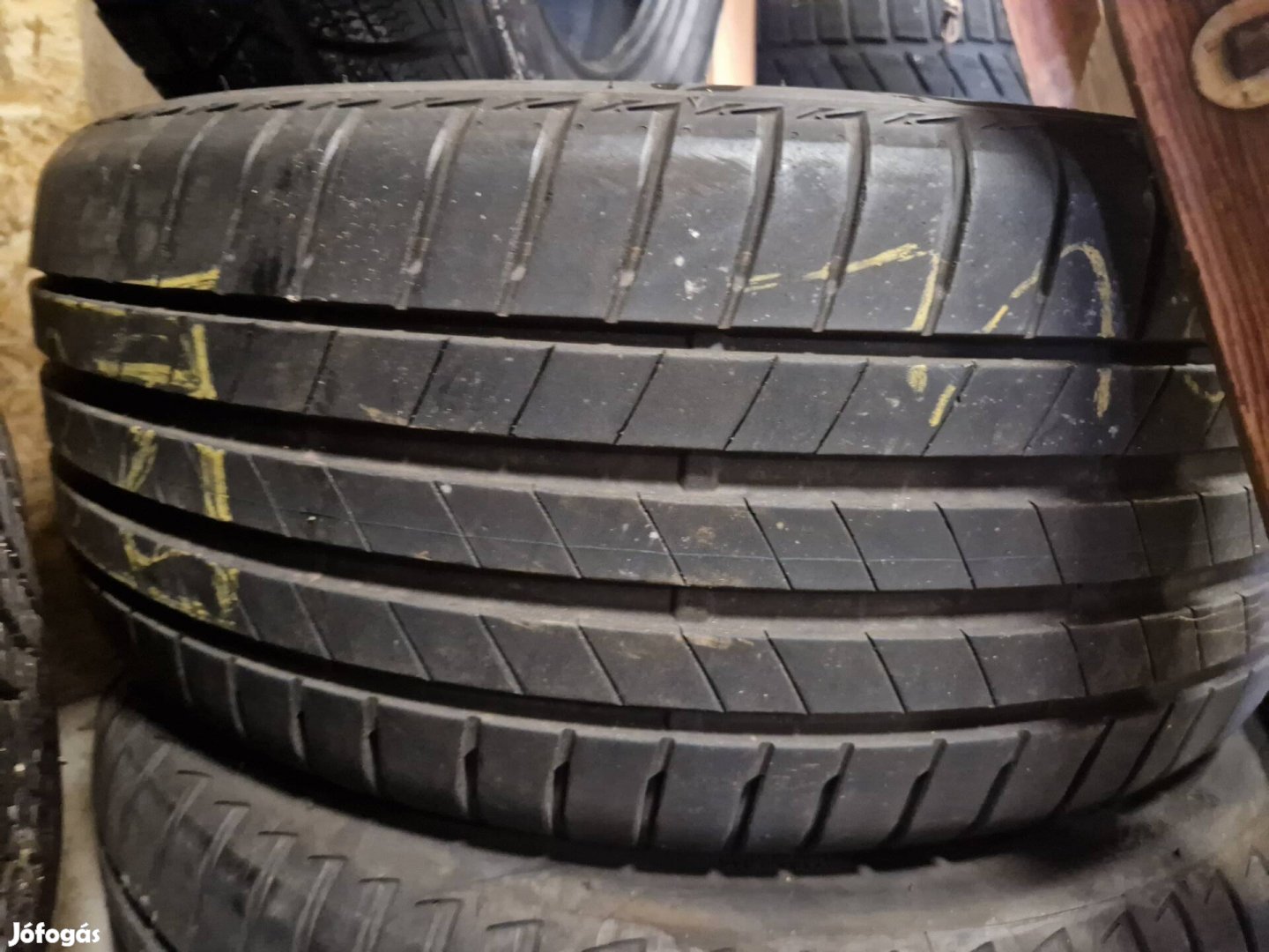 245/45r19 Bridgestone nyarigumi 2db  2020