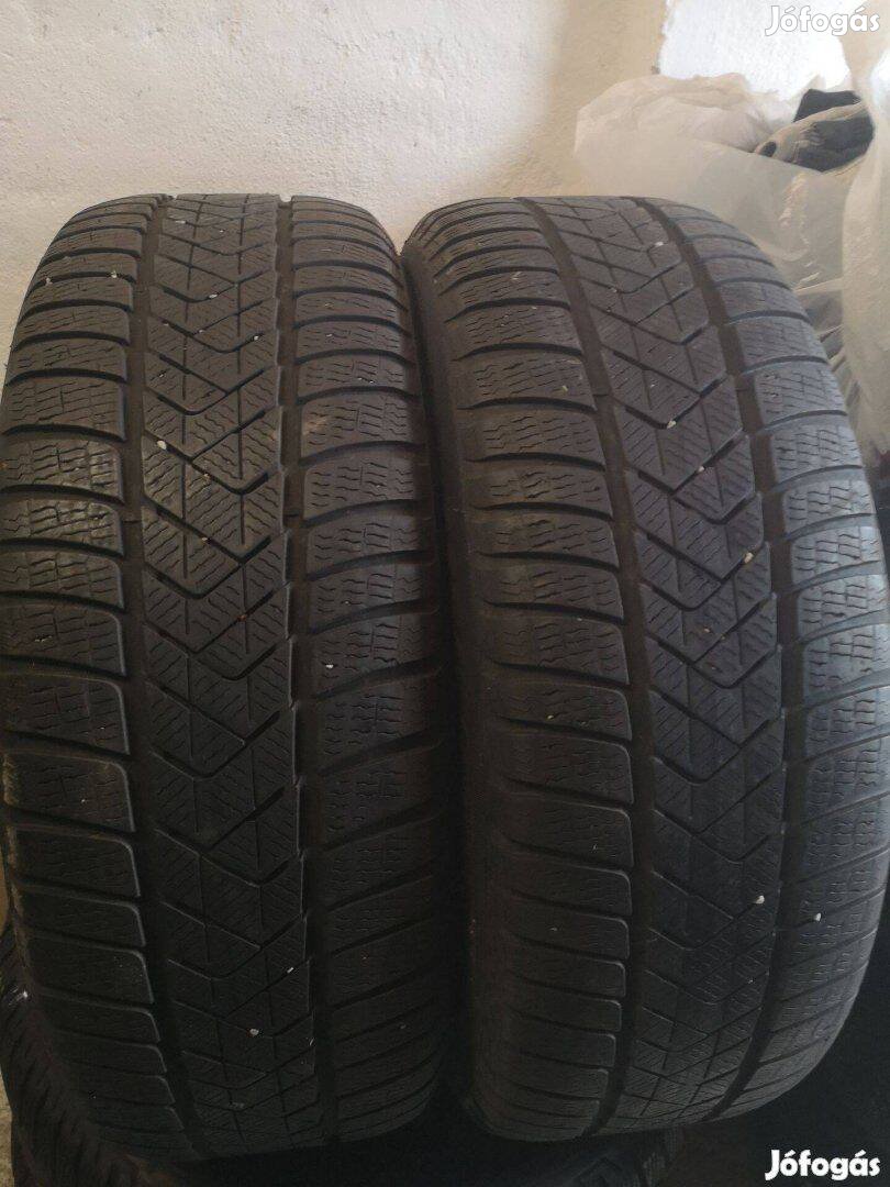 245/50R19 Kiárusítás 36e/2db Pirelli téligumi