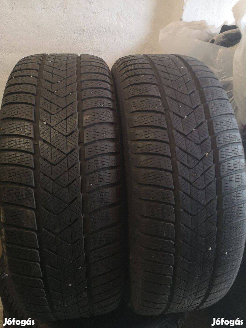 245/50R19 Kiárusítás 36e/2db Pirelli téligumi