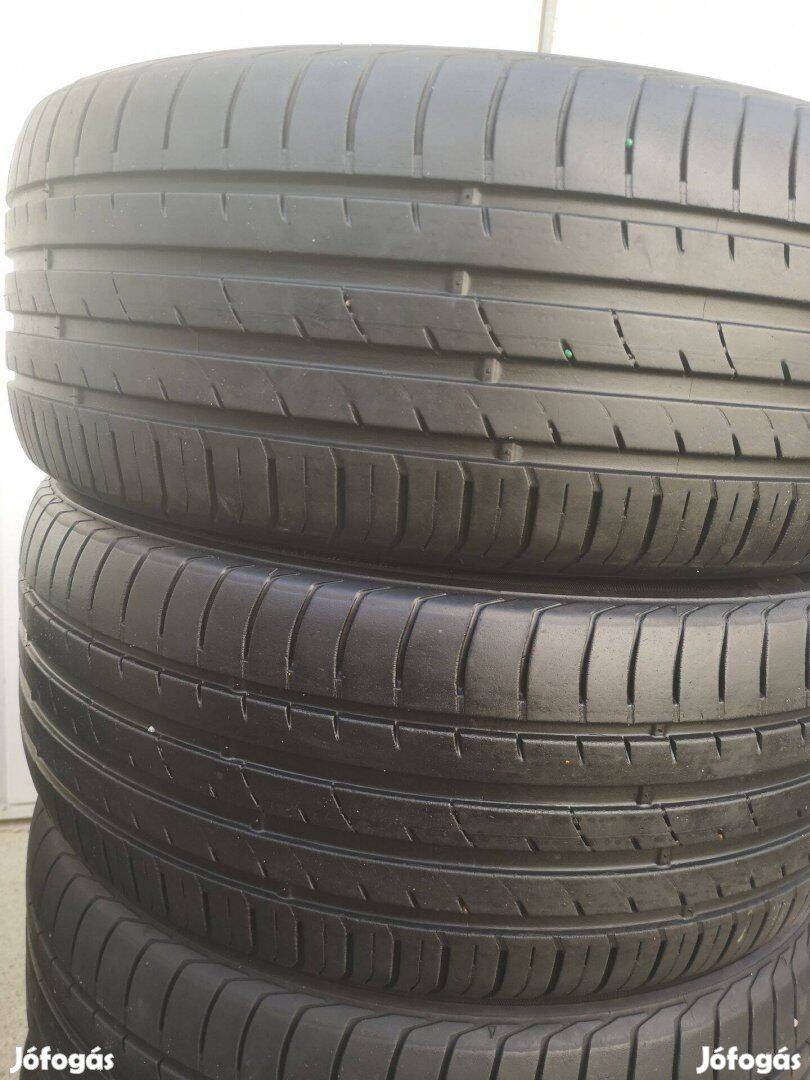 245/50R19 Kumho nyárigumik