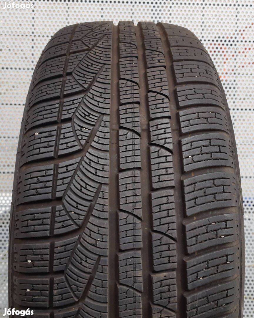 245/50 r18 Pirelli Sottozero. Defekttűrős. 2db