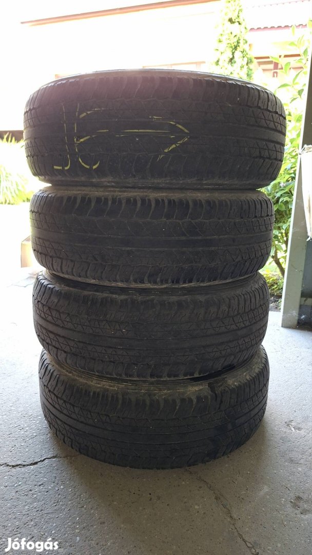 245/65R17 Dunlop gumi
