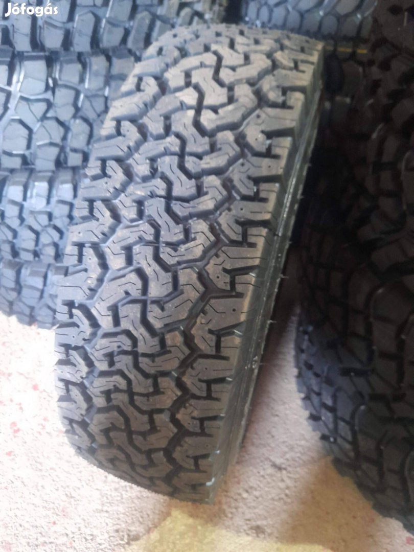 245/70R16 AT mintás terepgumi