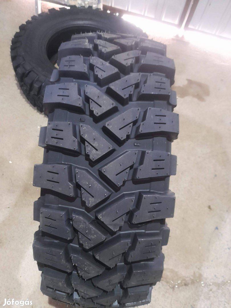 245/70R16 Raptor mintás terepgumi