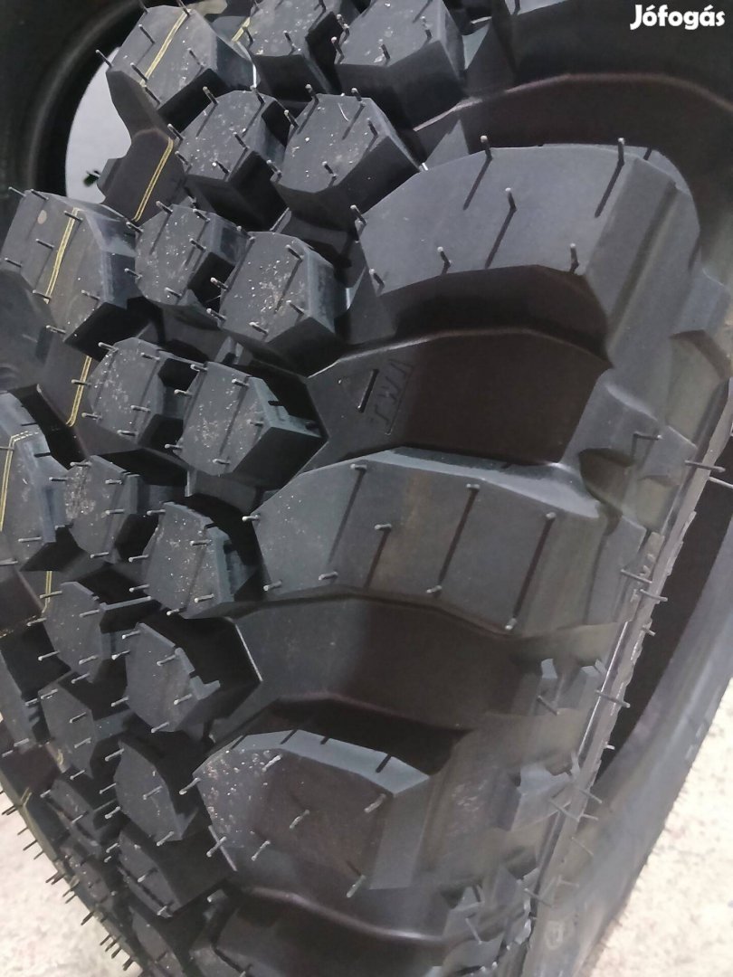 245/70R16 T3 Extreme mintás terepgumi