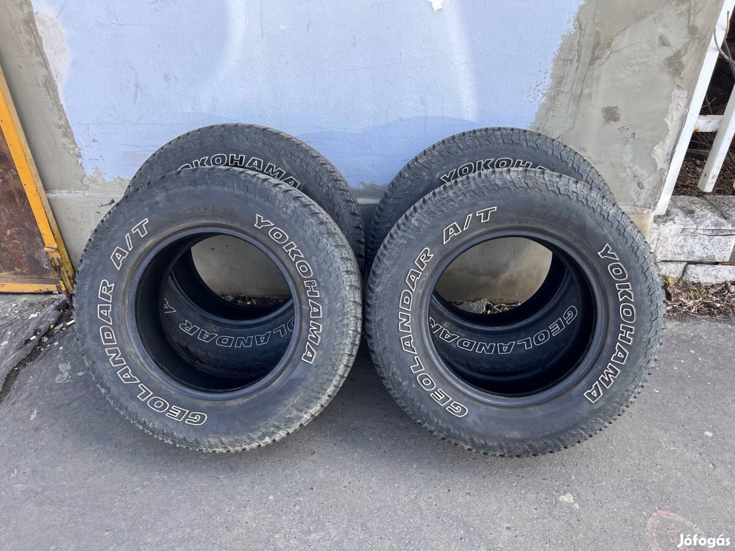 24570r16 Yokohama Geolandar AT G015