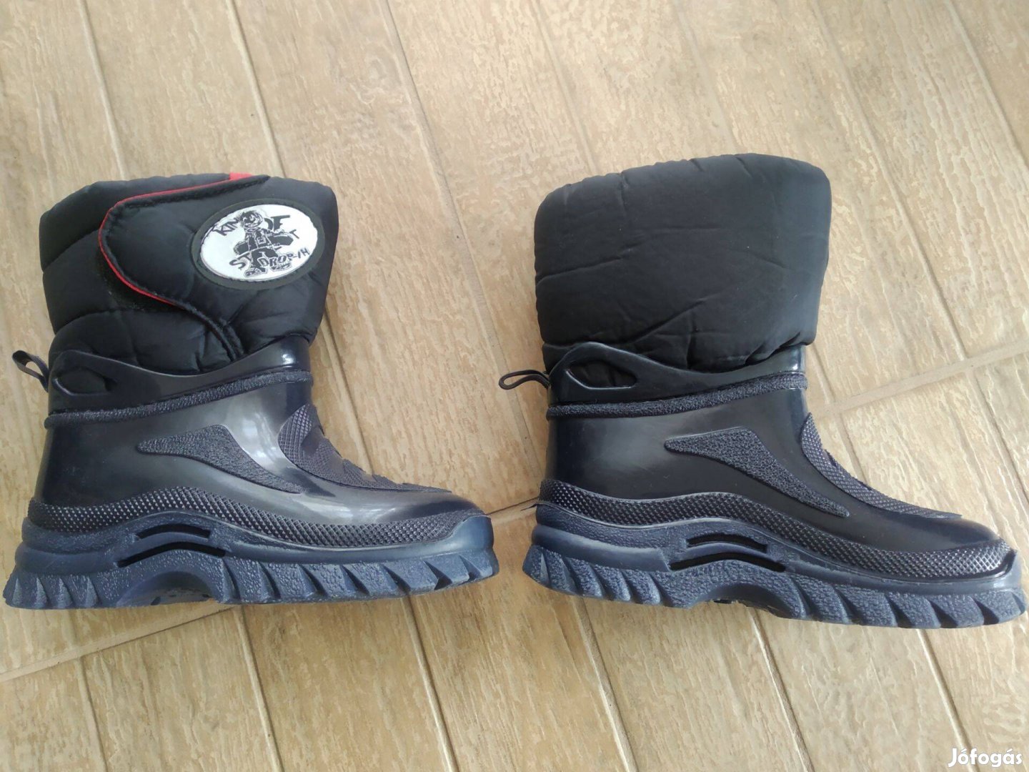 24-25-ös bélelt téli hótaposó