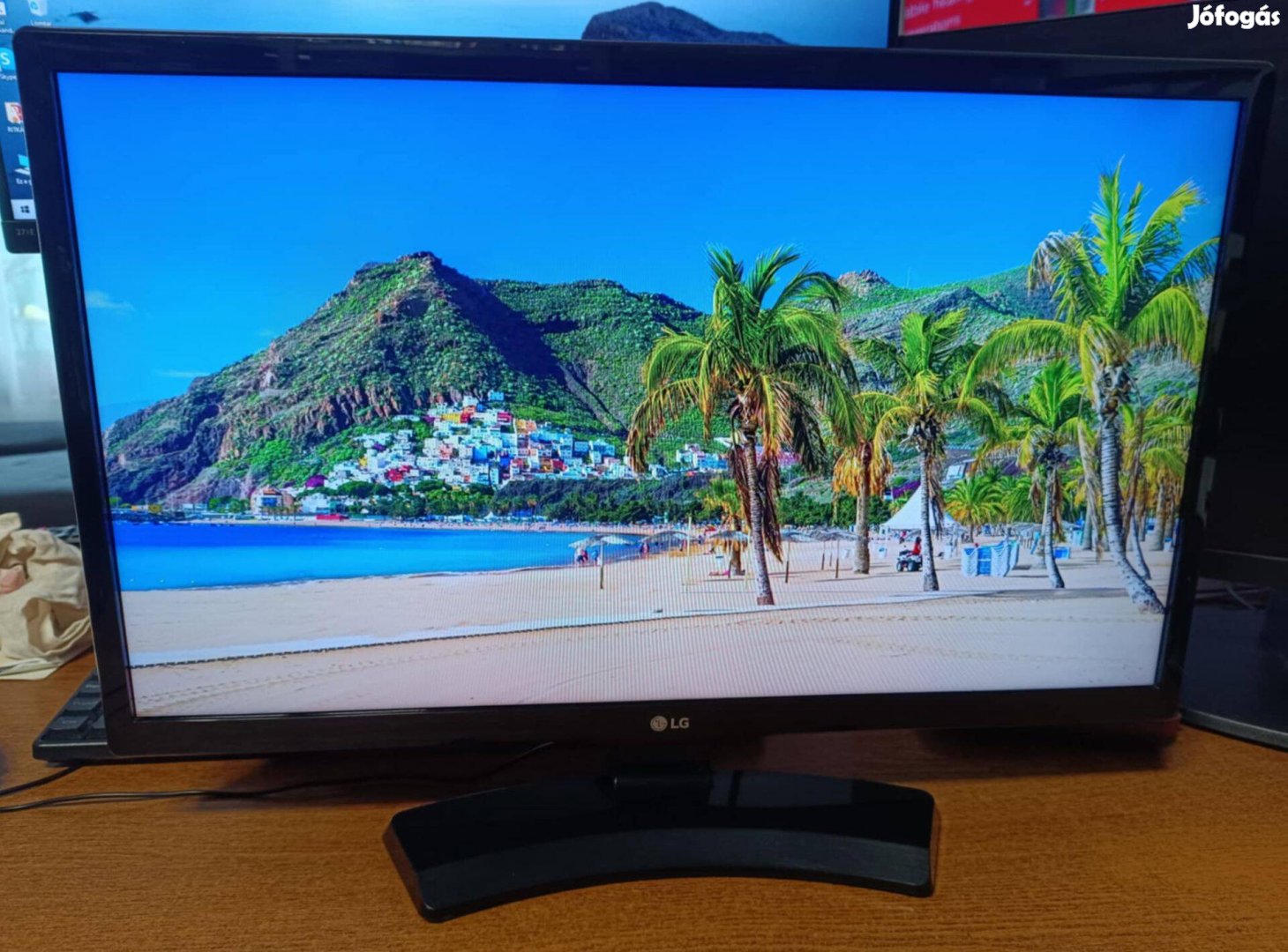 24' LG LED monitor TV falra szerelhető távirányítóval Dabason