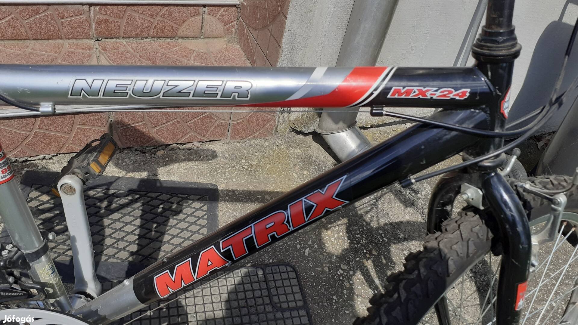 24" Neuzer kerékpár 