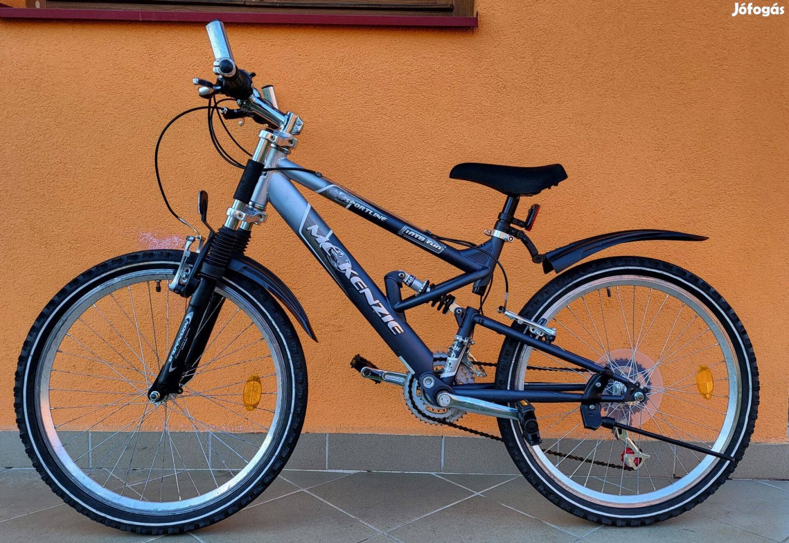 24"-os Mckenzie kerékpár bringa