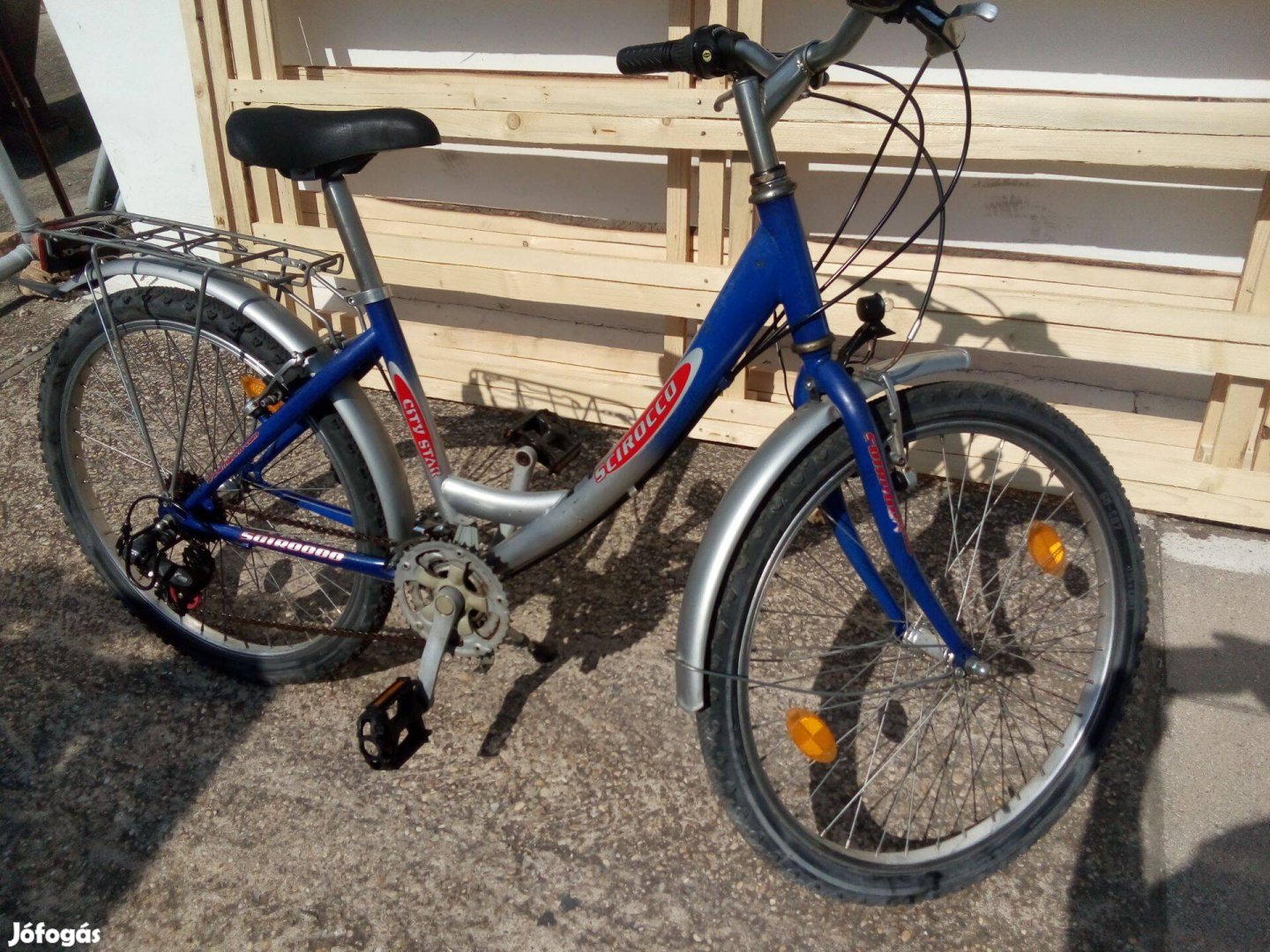 24"-os Scirocco city star 18 sebességes kerékpár + ajándék