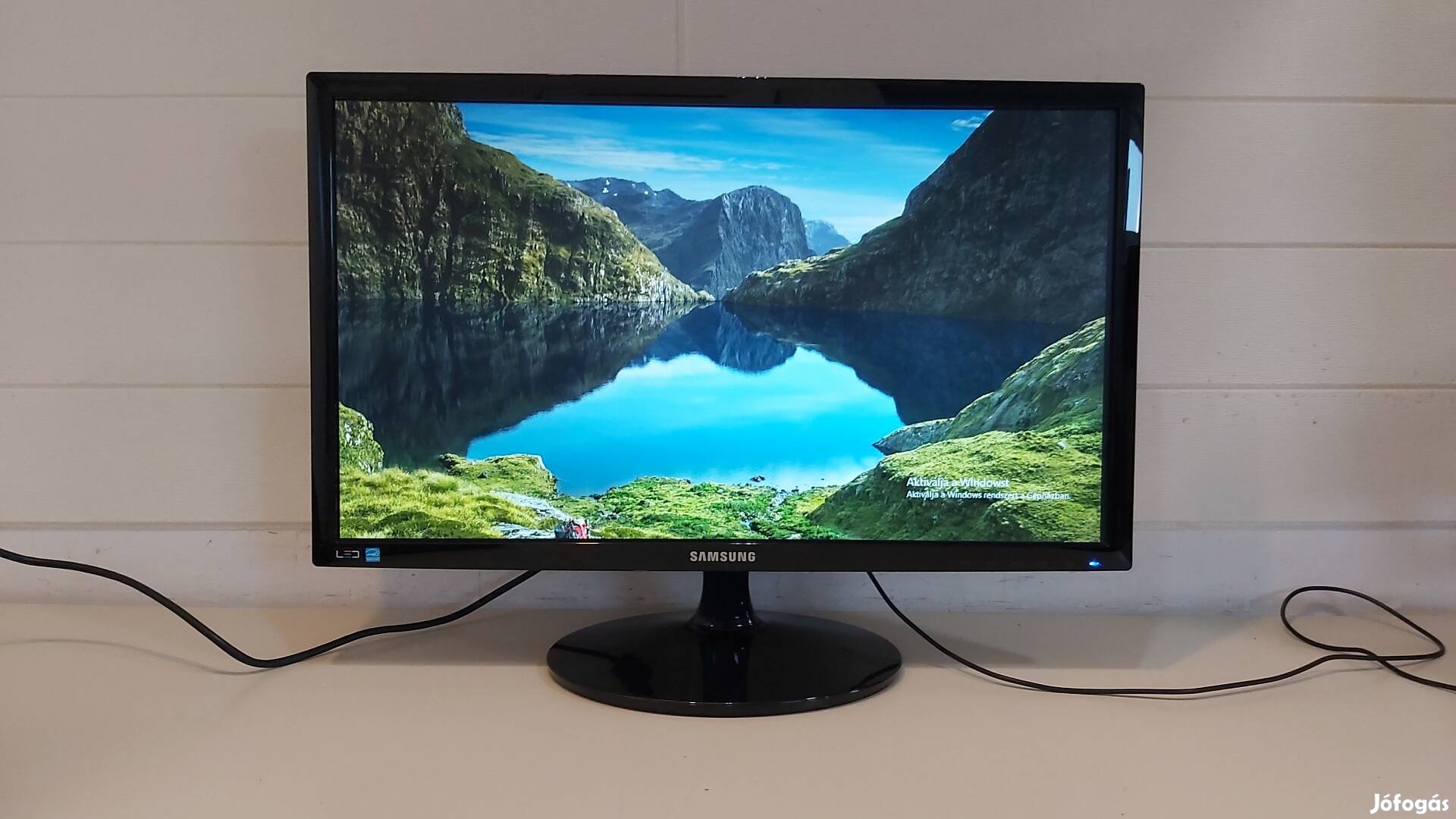 24"-os full-HD Samsung LED monitor jó állapotban eladó