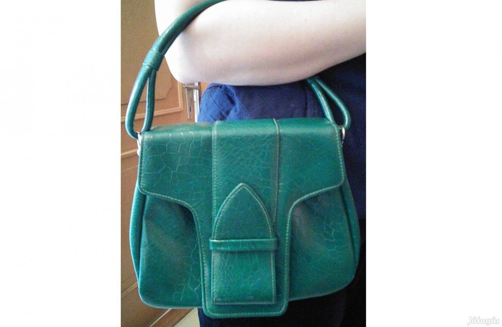 24 cm x 22 cm x 8 cm zöld női ridikül táska retikül műbőr