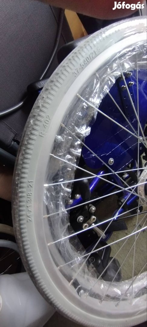 24 colos kerekesszék kerék