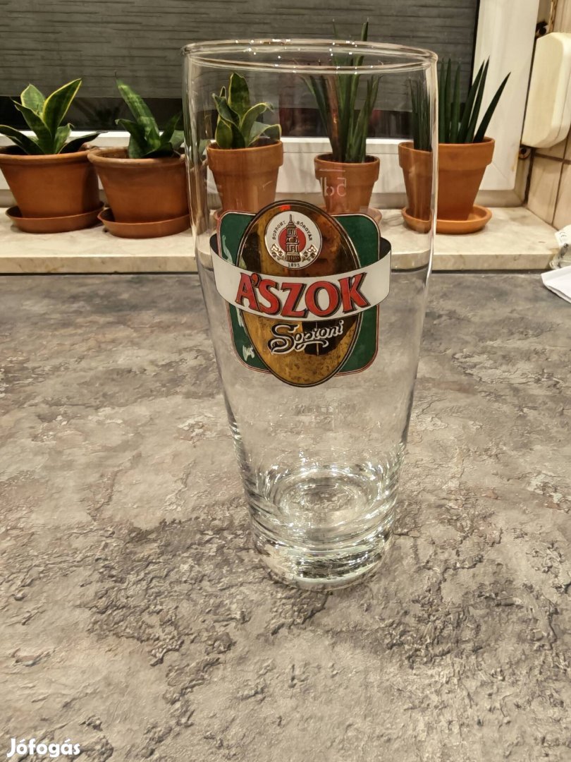 24 db sörös pohár egyben