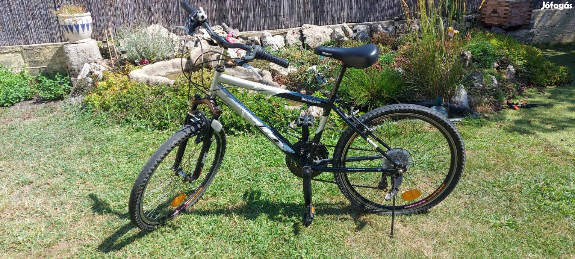 24-es Montana MTB