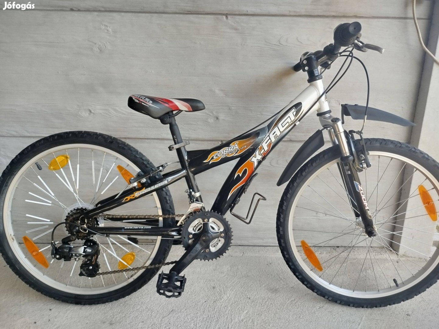 24-es alumínium vázas Gyermek kerékpár