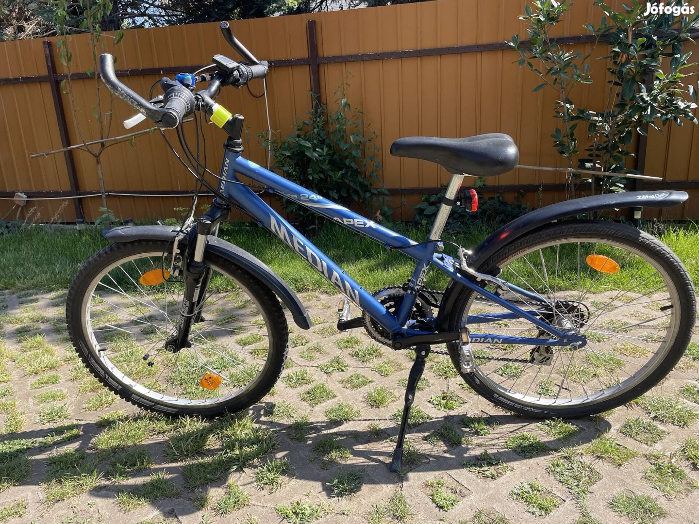 24-es mountain bike