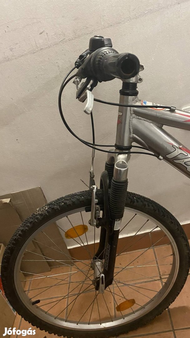 24 es mountain bike