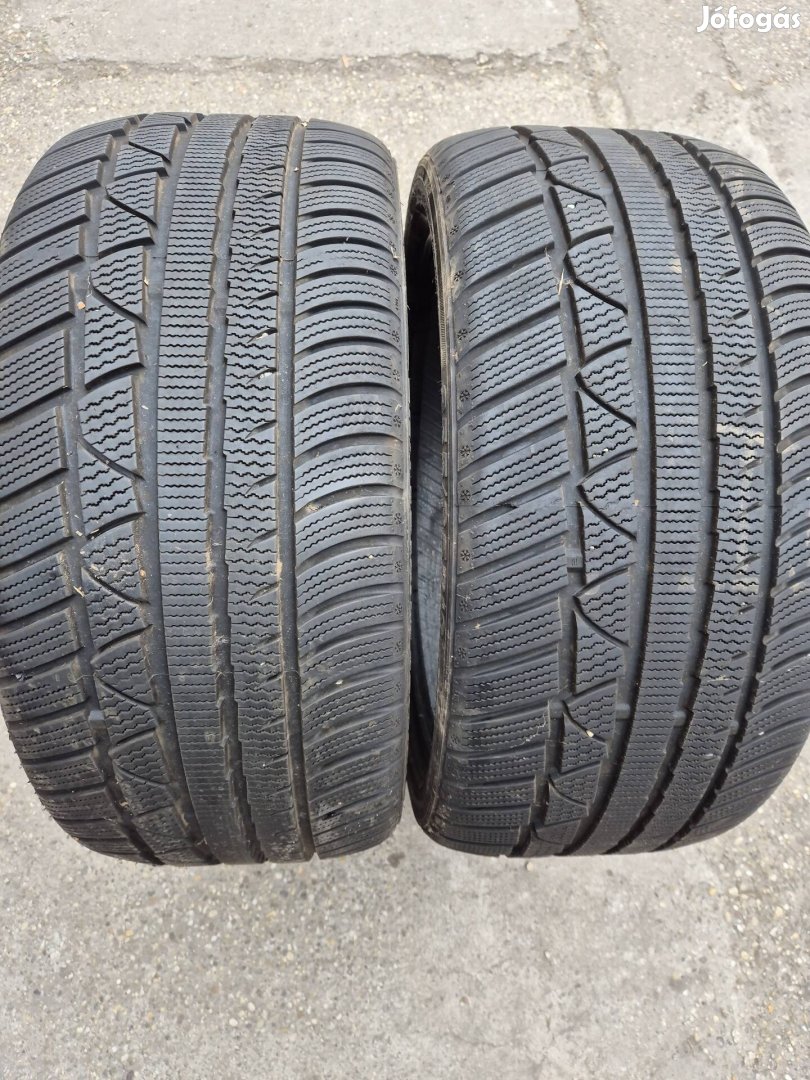 255/35R19 Linglong 