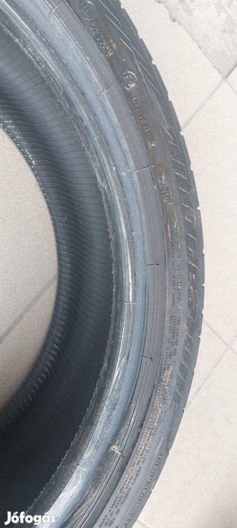255/35R19" Bridgestone,Dunlop 