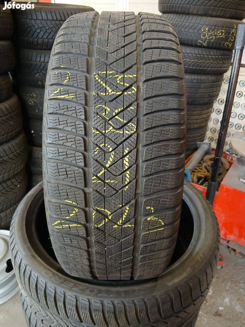 255/35R21 Pirelli téli szett 2023