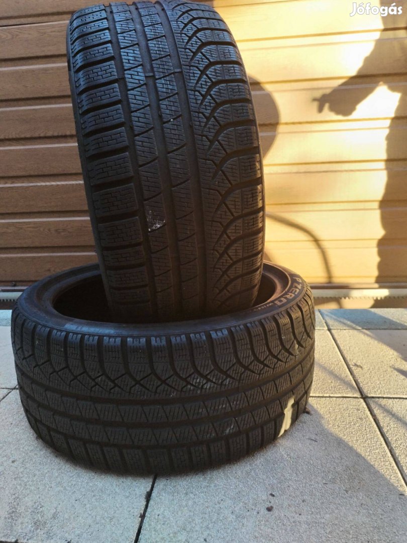 255 35 19 pirelli 255/35 R 19 téli gumi 2 db