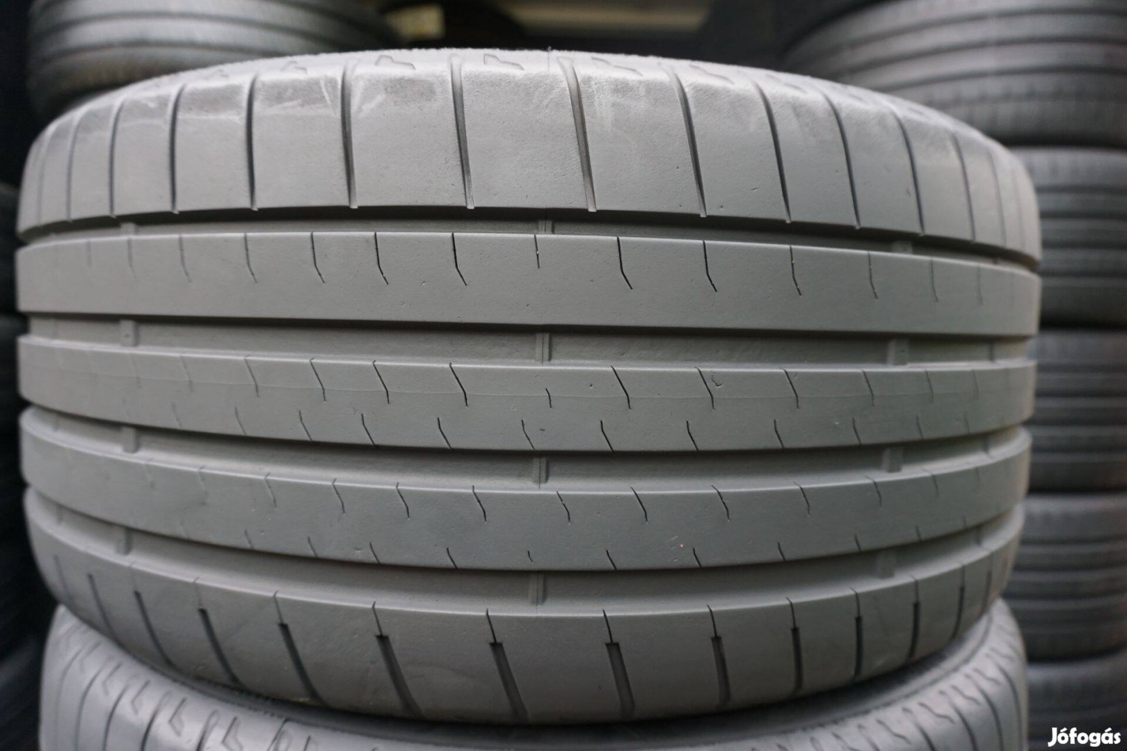 255/35 r19 Bridgestone 2023-as nyári gumi 255/35r19
