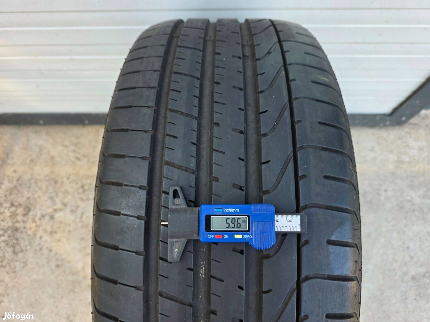 255/40R19 Pirelli gumi 2db szinte újszerű állapotban eladó!