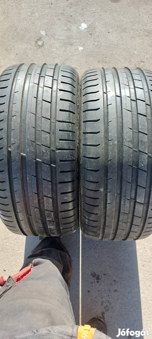 255/40R19" Nokian nyári 2db 