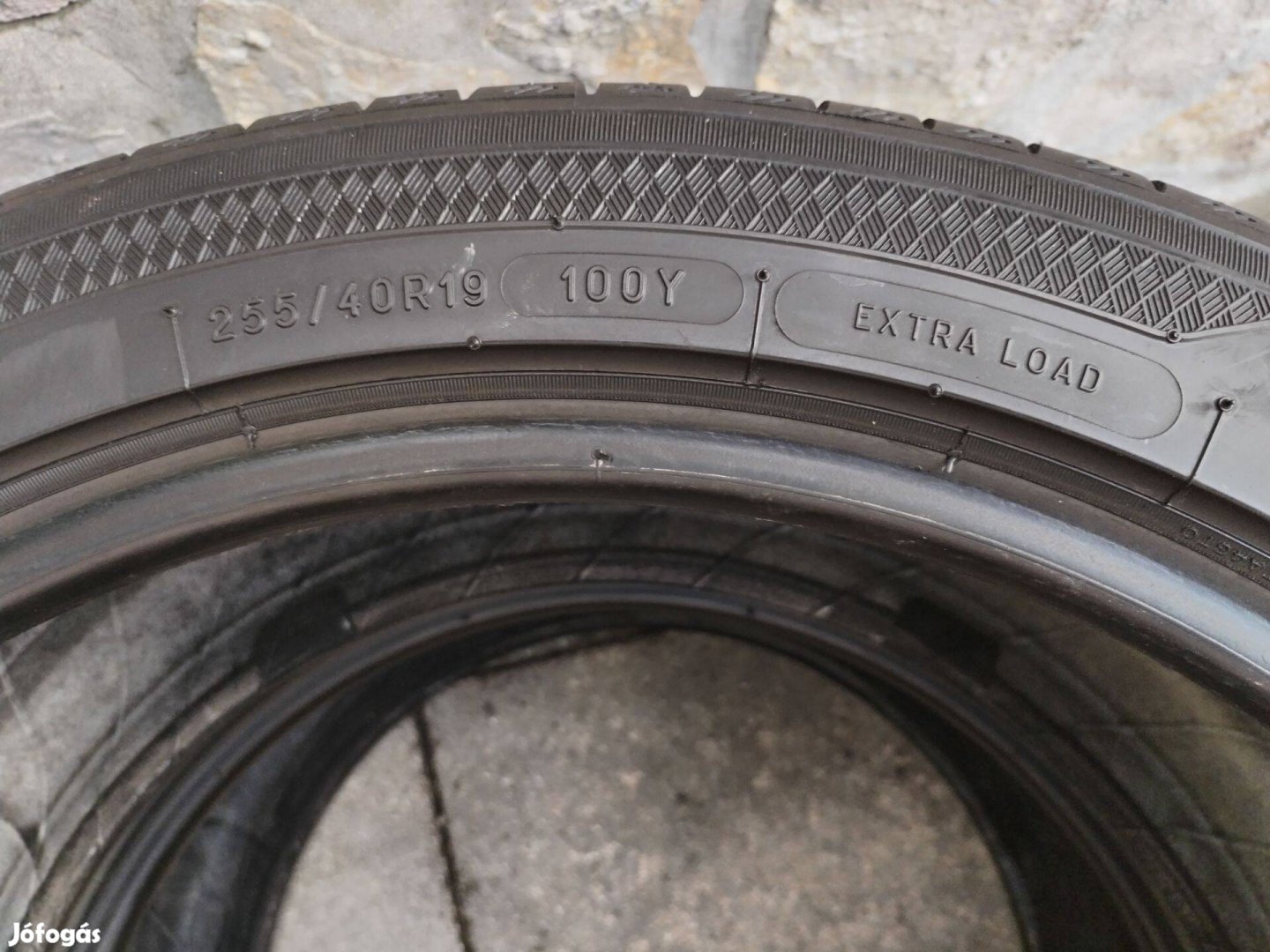 255 40 19 kleber 255/40 R 19 nyári gumi garnitura