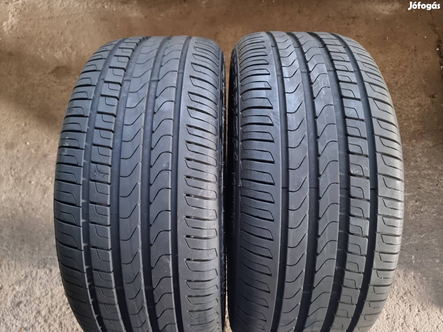 255 40 20 2db nyári pirelli