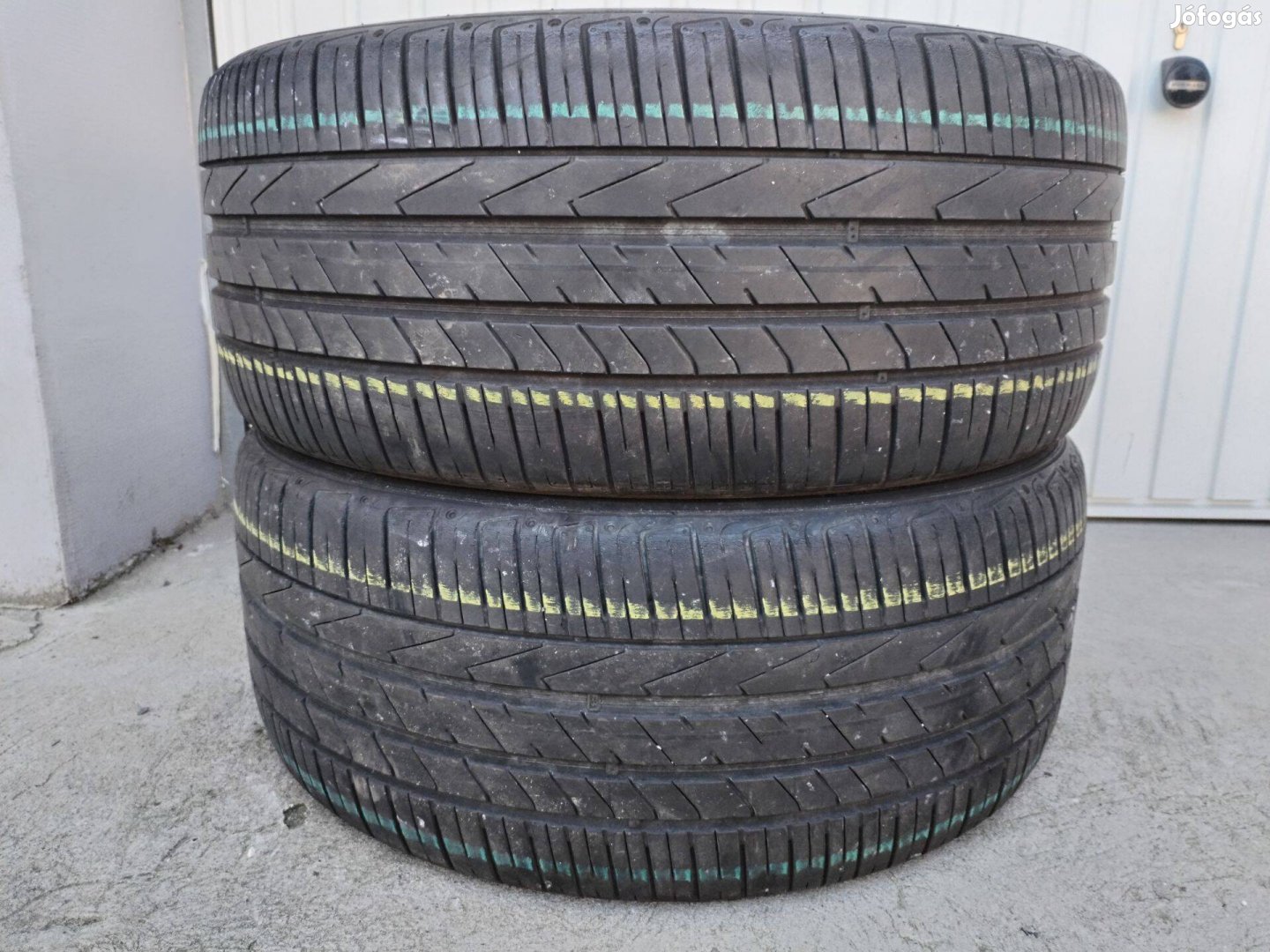 255 40 20 hankook 255/40 R 20 nyári gumi 2 db