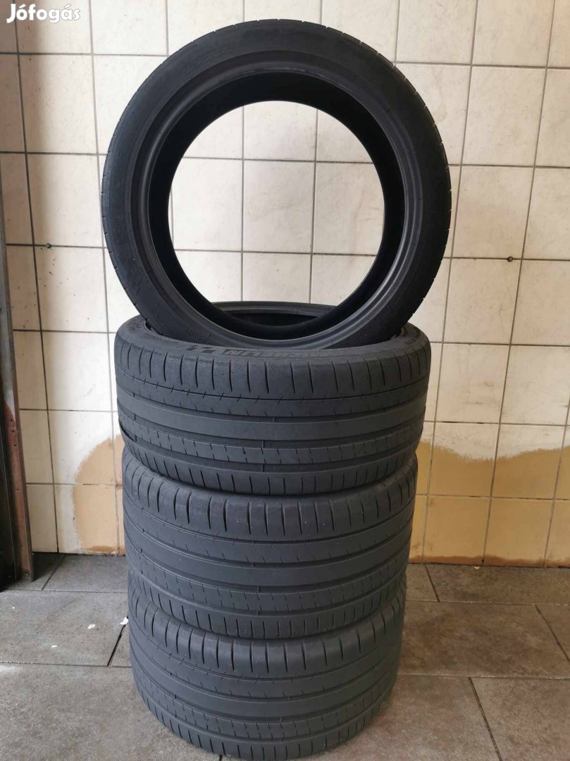 255/40 295/35 R20 Michelin